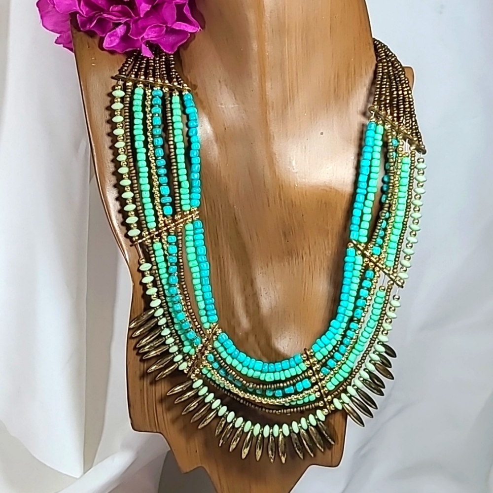 SALE!! Necklace - Picture 2 of 5